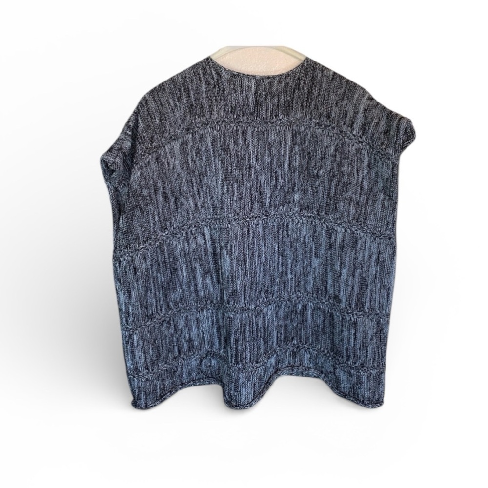 Quagga Green Label sweater Women 1X grey/black, loose weave, short sleeve. EUC